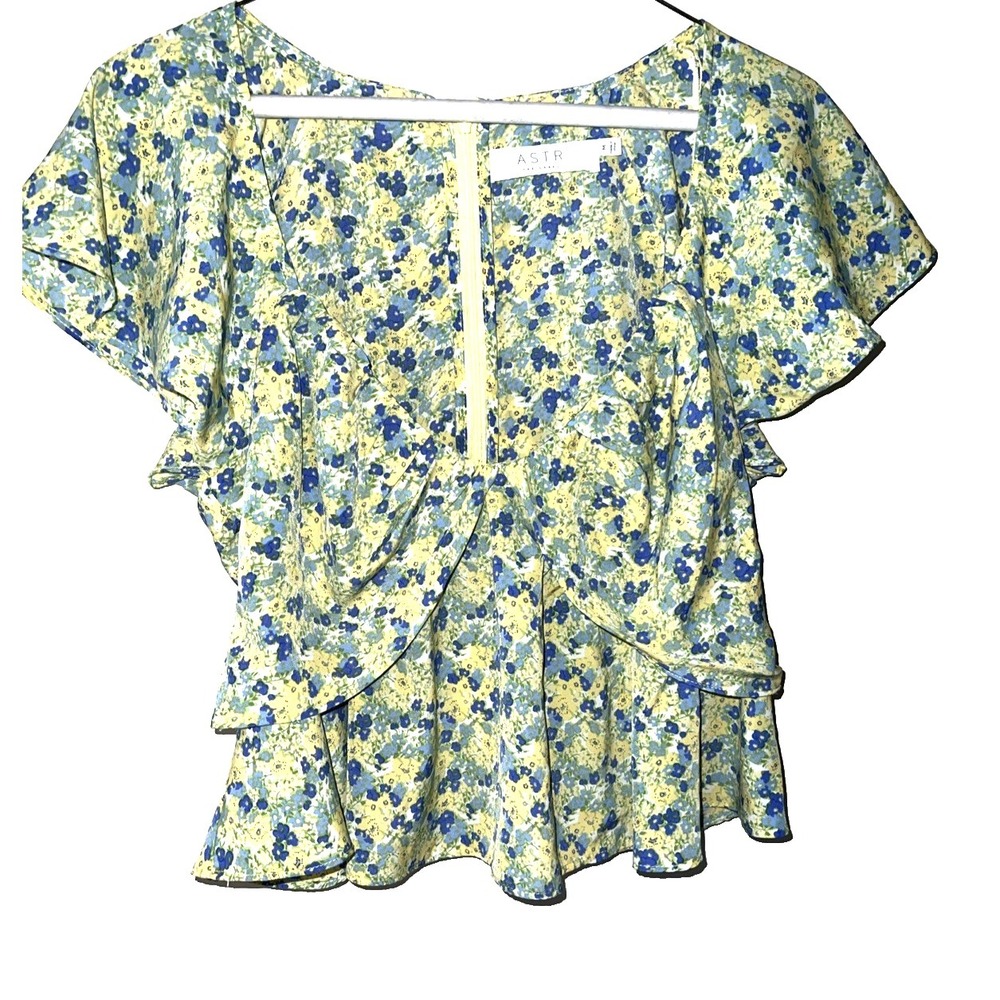 ASTR‎ The Label Ruffled Scoop Neck Crop Top Women's Sz Medium Blue|Yellow Floral